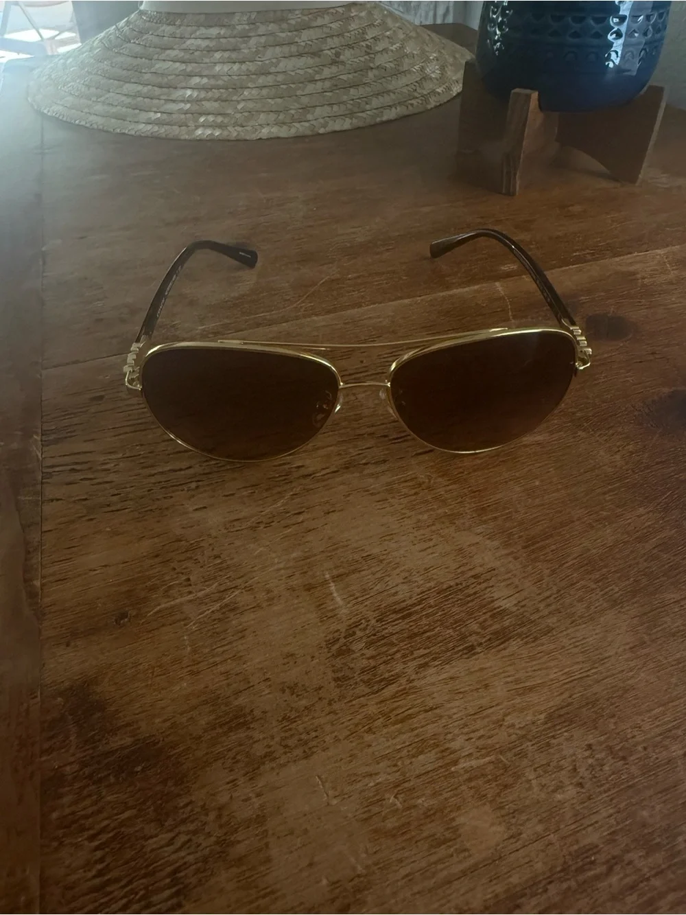 Coach sunglasses w/case